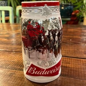 NIB Budweiser 2017 Clydesdale Holiday Beer Stein New in Original Box